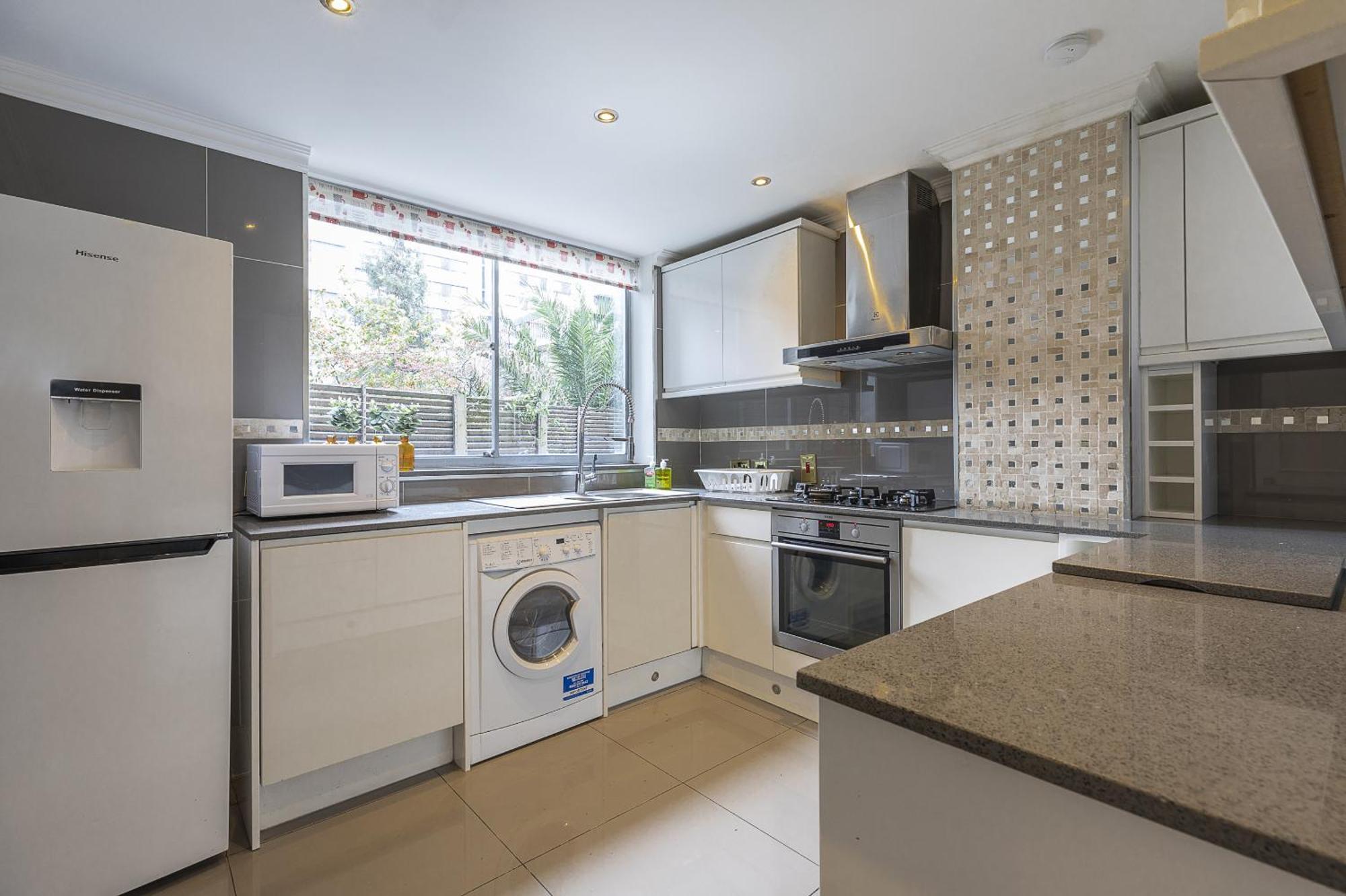 Gorgeous 4 Bedrooms Apartment Near Hyde Park And Oxford St Лондон Екстериор снимка