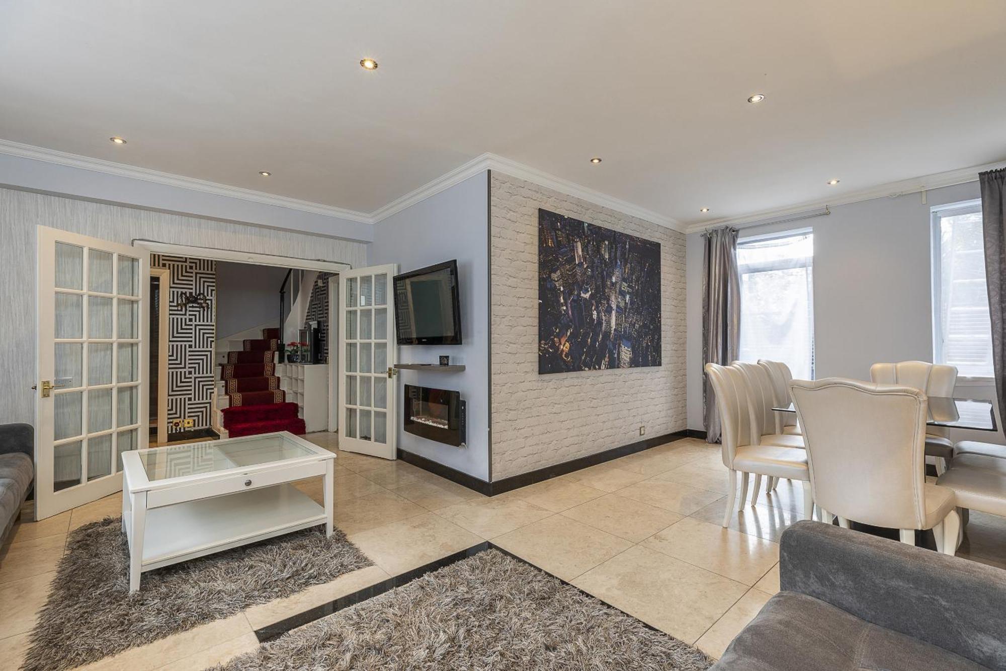 Gorgeous 4 Bedrooms Apartment Near Hyde Park And Oxford St Лондон Екстериор снимка